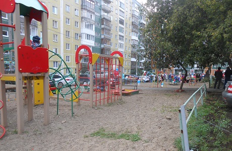 Открытие детской площадки во дворе дома по адресу ул. Елькина, 7
